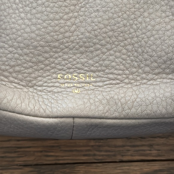 Fossil Crossbody - Picture 3 of 8
